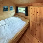 3 Bedroom Cozy In *