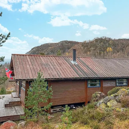 3 Bedroom Cozy In *