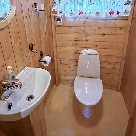 3 Bedroom Cozy In בית נופש